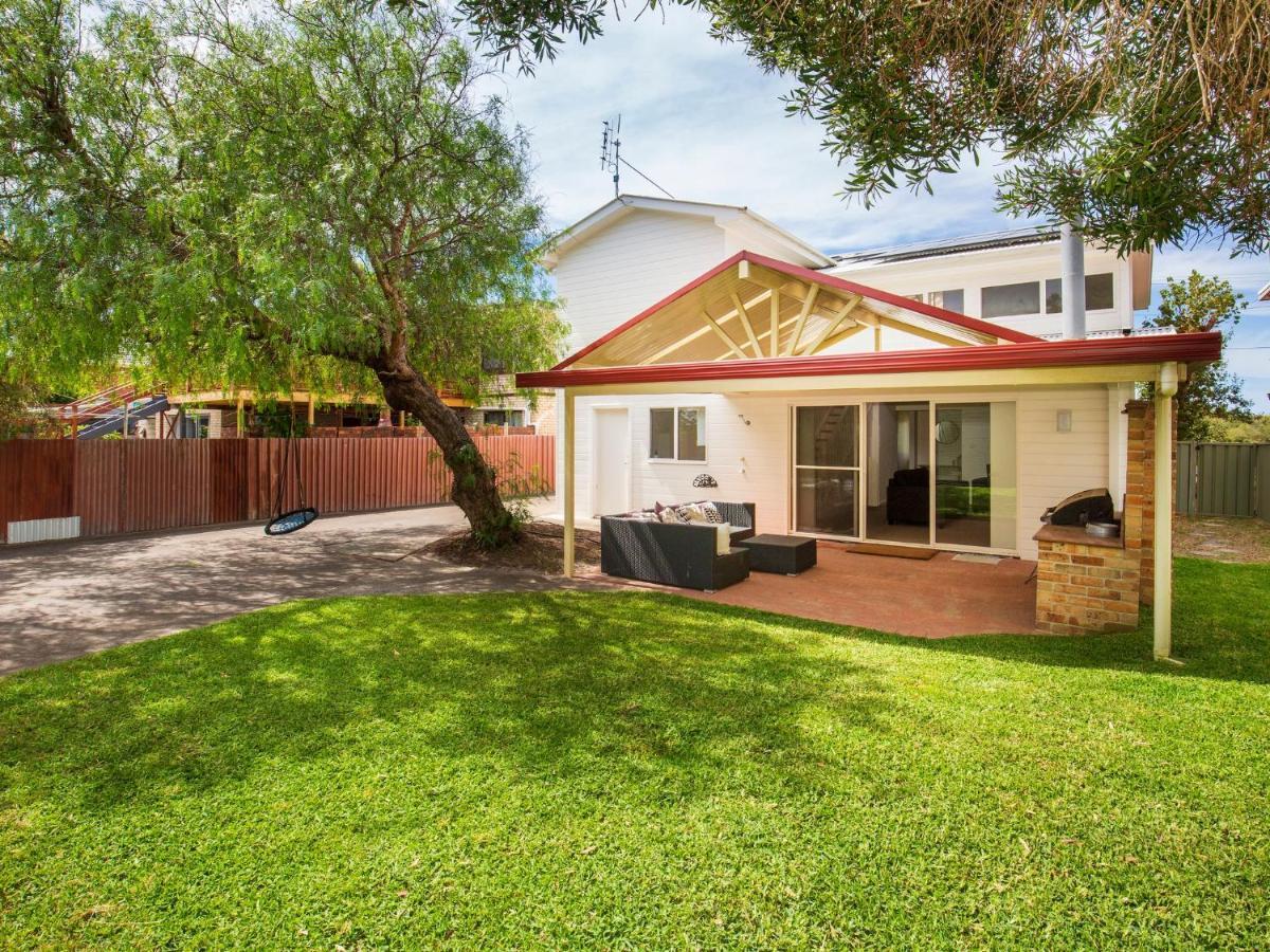 Holiday home Peppertree Jervis Bay Pet Friendly Beachfront With Sea Views *