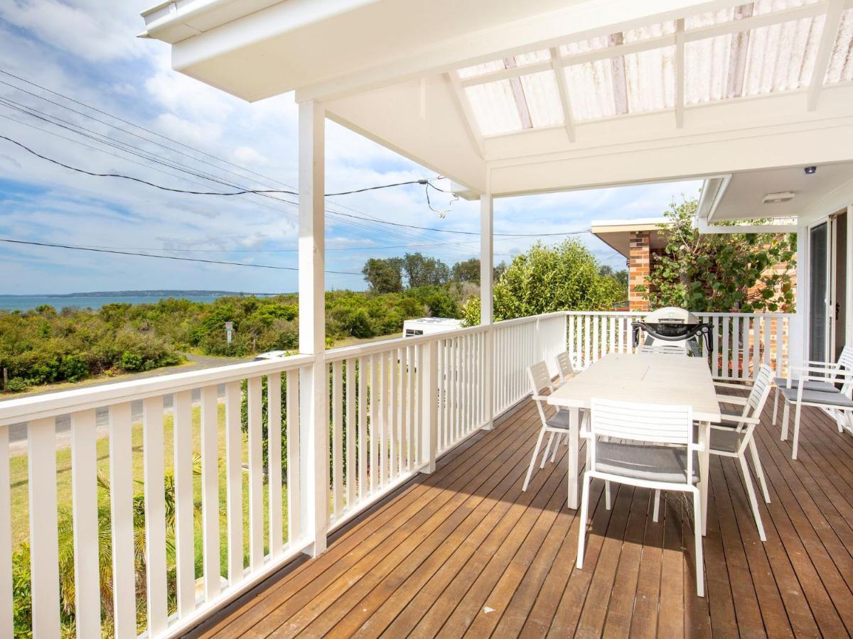 Peppertree Jervis Bay Pet Friendly Beachfront With Sea Views Holiday home *