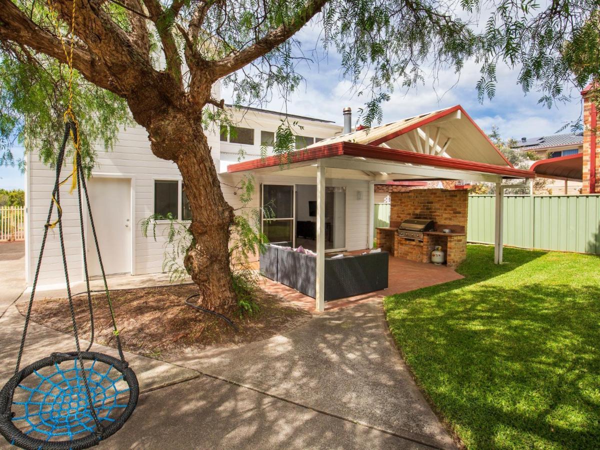 Holiday home Peppertree Jervis Bay Pet Friendly Beachfront With Sea Views Callala Beach