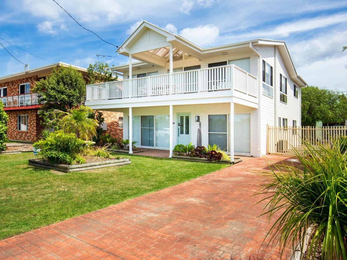 Peppertree Jervis Bay Pet Friendly Beachfront With Sea Views Holiday home