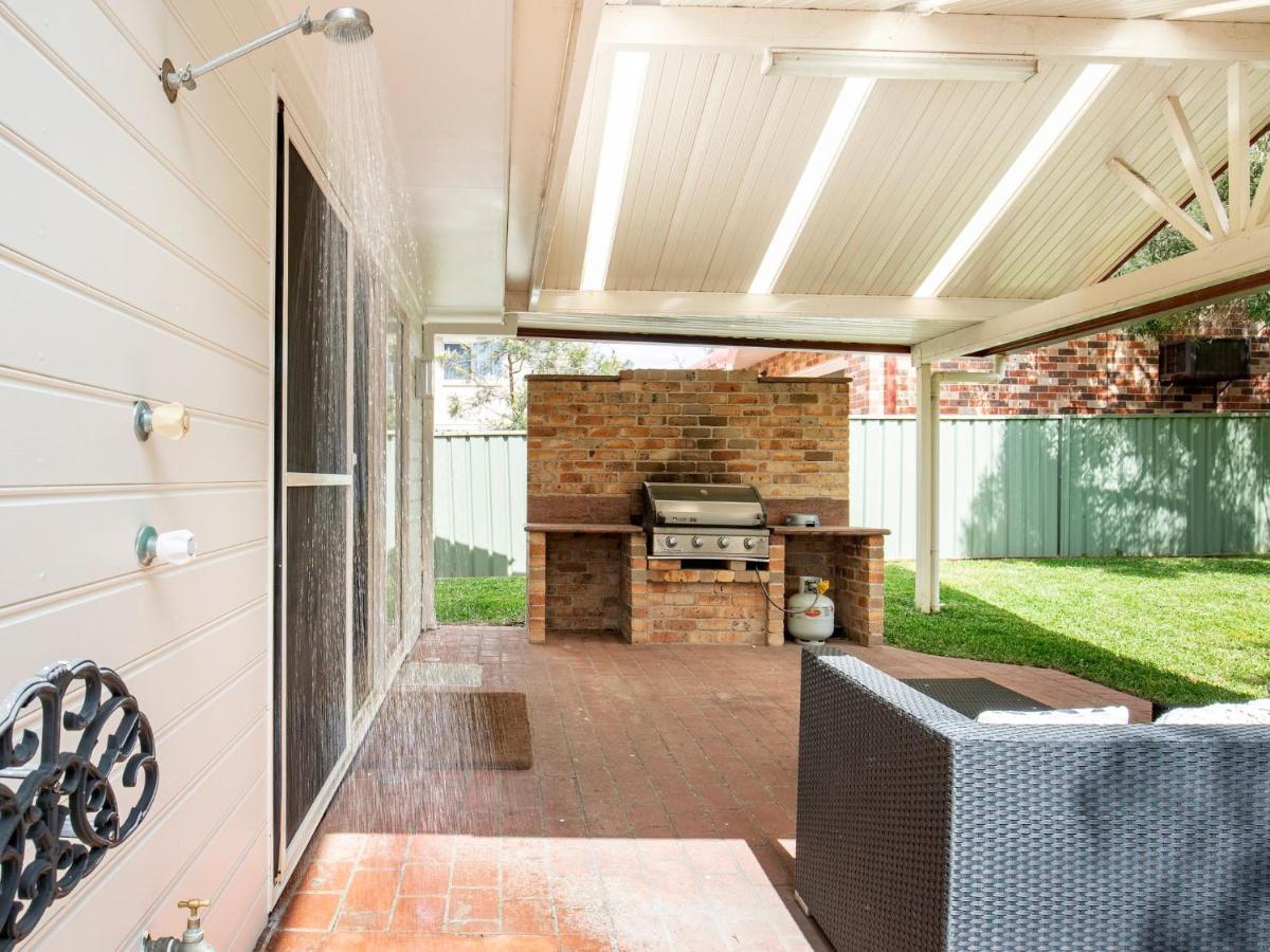 Peppertree Jervis Bay Pet Friendly Beachfront With Sea Views Holiday home